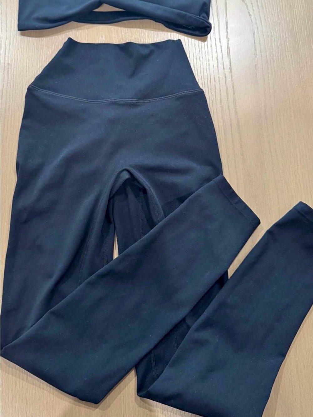 Form Invisible Scrunch Leggings